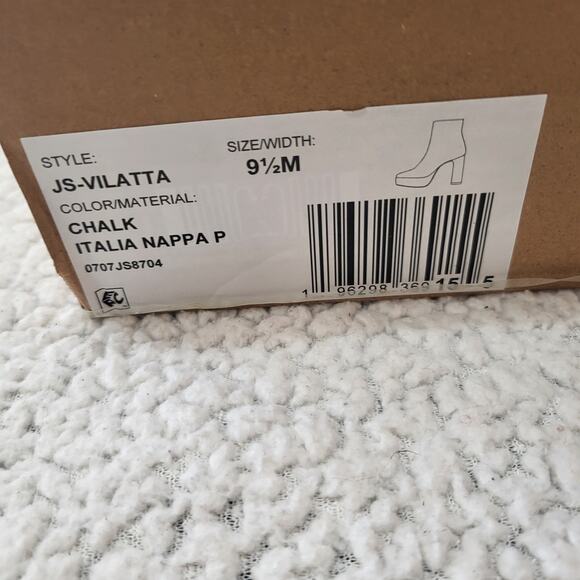 NIB Jessica Simpson Vilatta Bootie Fashion Platform Boot Chalk women size 9.5 - Picture 4 of 4
